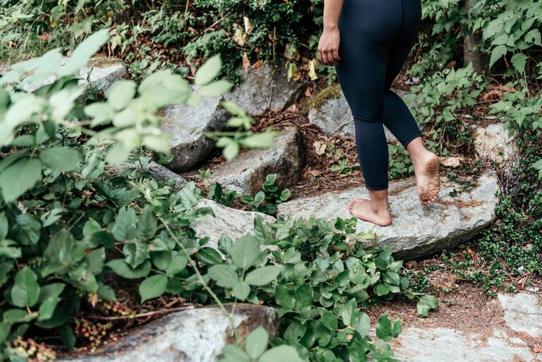 Beginner Guide to Mindful Walking: Simple Steps to Calm Your Mind