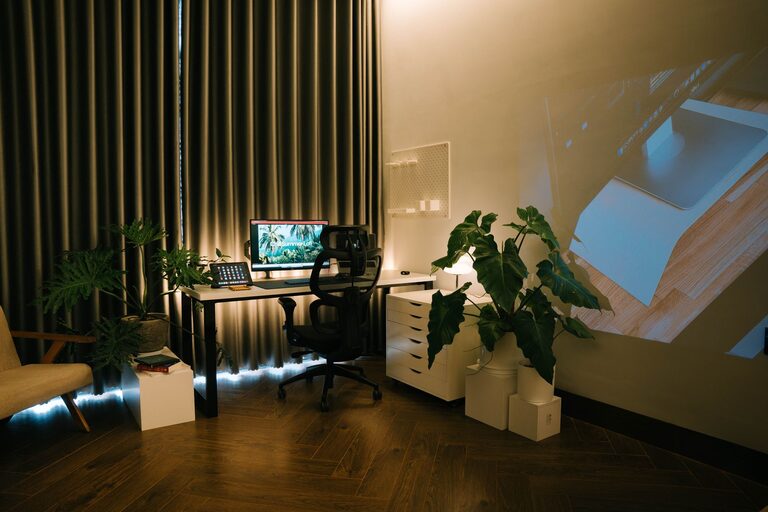How to Create a Relaxing Home Workspace for Maximum Comfort